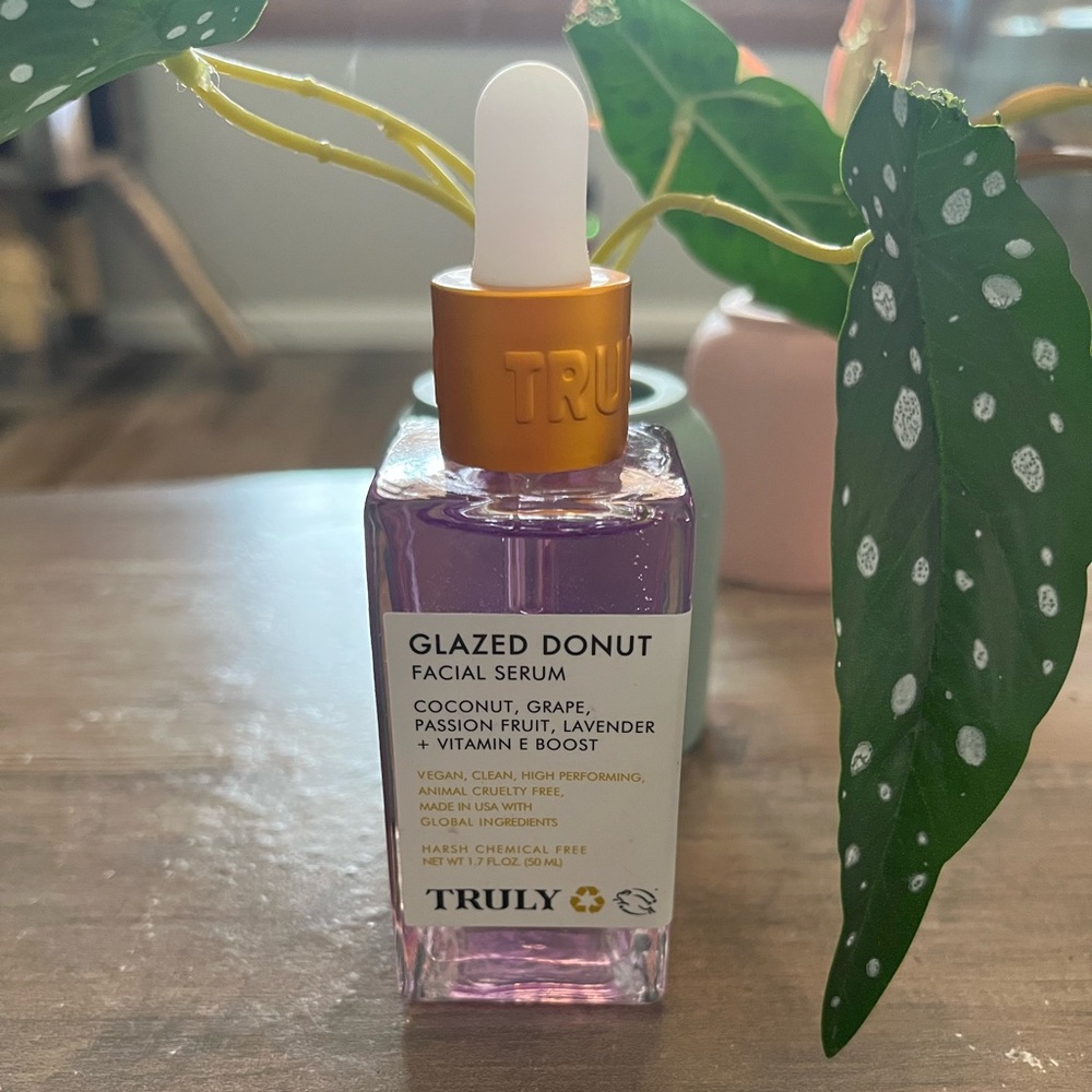 *NEW* Truly Glazed Donut Facial Serum